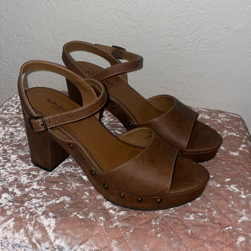 Arizona Jean Co chunky heel